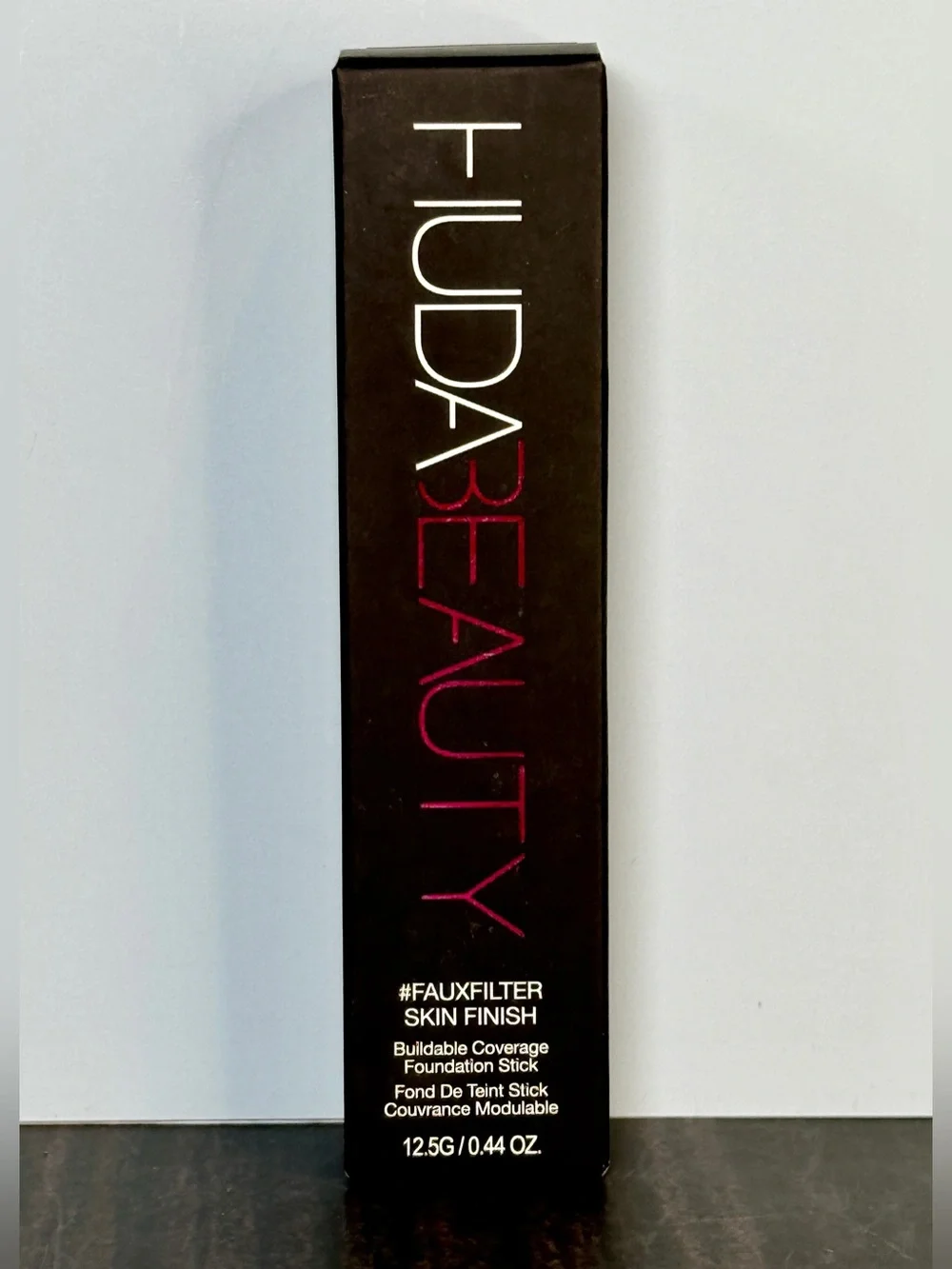 HUDA BEAUTY #FauxFilter Skin Finish Foundation Stick (Dulce De Leche)